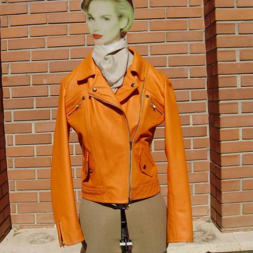 Narancs motoros